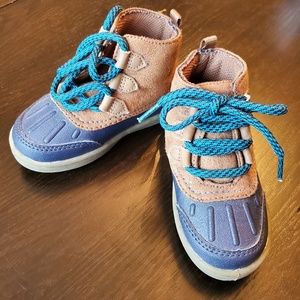 Toddler boots size 6
